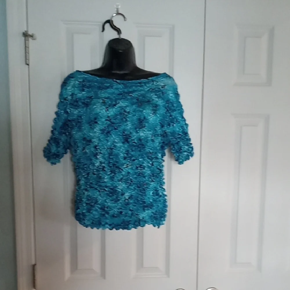 Chic Teal Women's Textured Blouse - Picture 4 of 4